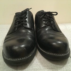 Nunn Bush black shoes